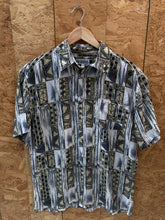 Vintage 90s beige grey abstract pattern short sleeve 100% silk shirt size medium